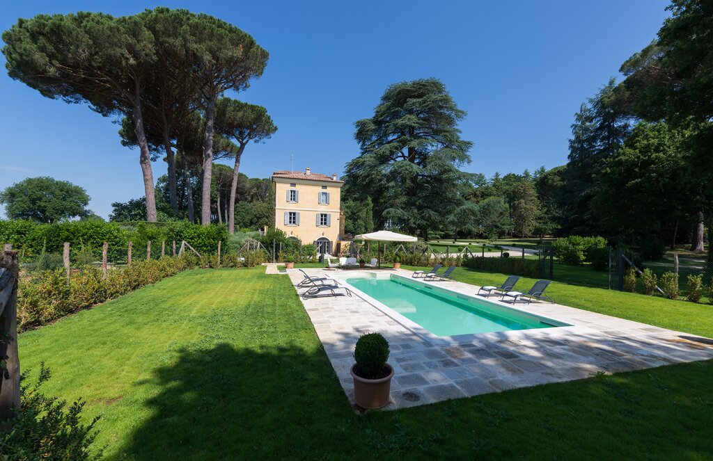 Gated swimming pool